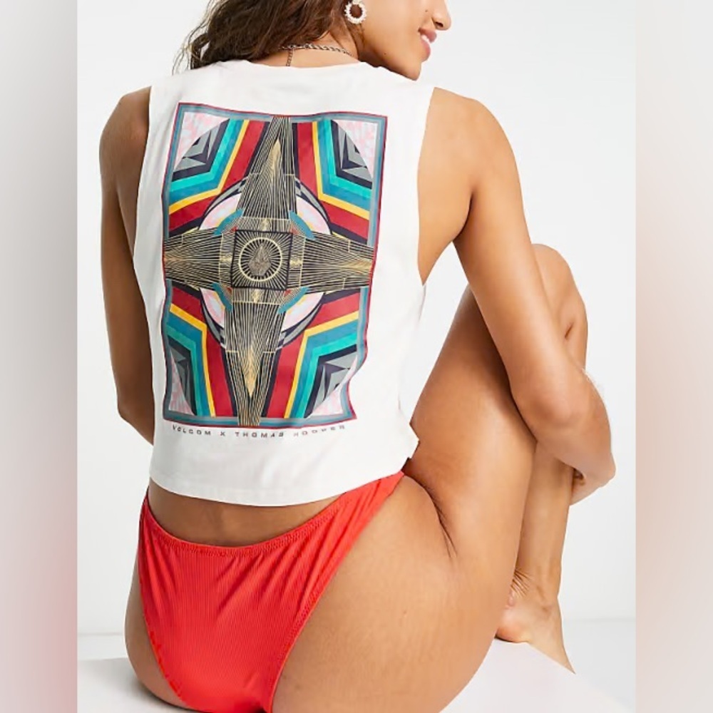 Volcom White Graphic Cropped Tank Top with Multicolor Back Print